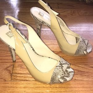 Anne Klein tan patent leather slingback heels